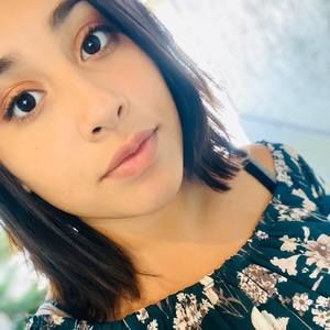 Meet your Posher, Paola